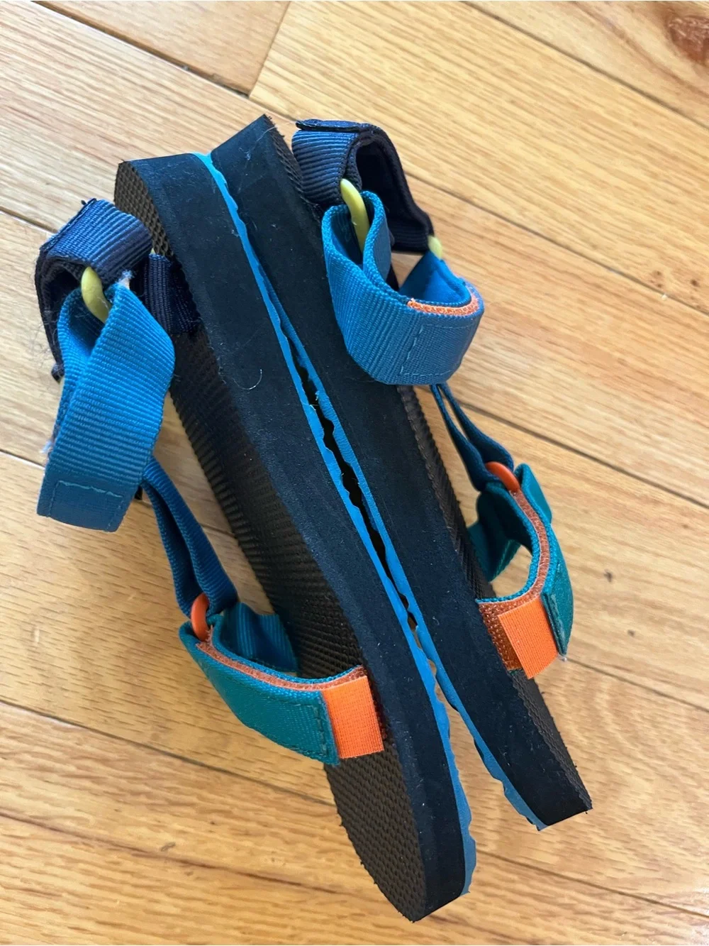 Teva Teal blue and Orange Kids Sandals with Yellow Accents Sz 2 shoes